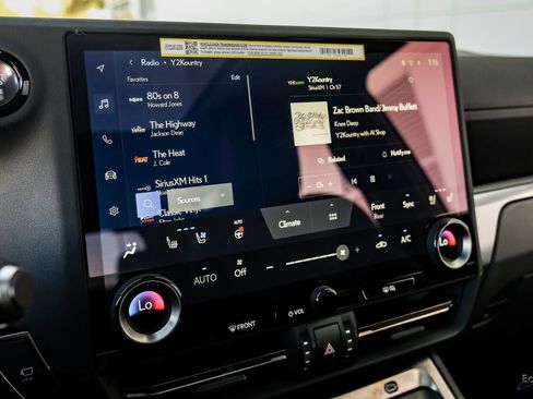 Used 2025 Lexus GX 550 w/ Accessory Package (2T) image 73