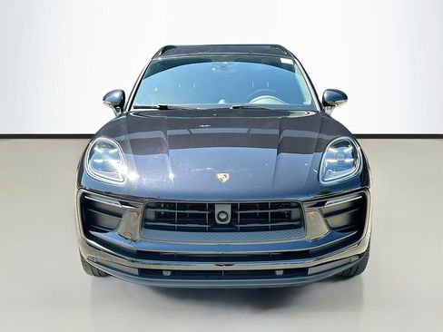 Certified 2023 Porsche Macan AWD/4WD image 6