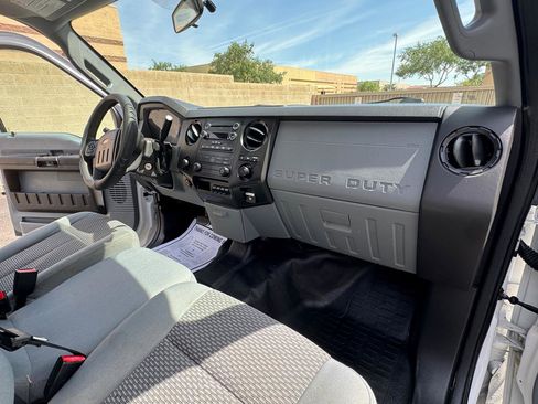 Used 2016 Ford F250 XL w/ Power Equipment Group AWD/4WD image 20