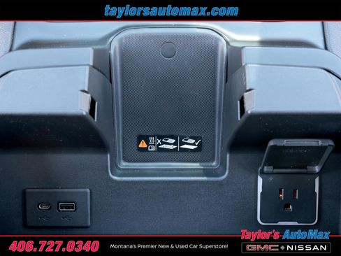 Used 2023 GMC Sierra 1500 AT4 w/ Technology Package image 28