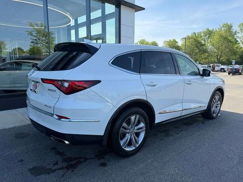 Used 2023 Acura MDX SH-AWD image 3