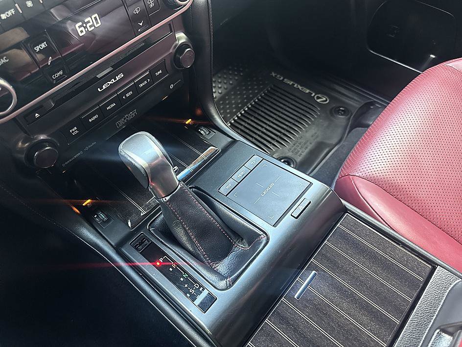 Used 2023 Lexus GX 460 Luxury w/ Sport Design Package AWD/4WD image 17