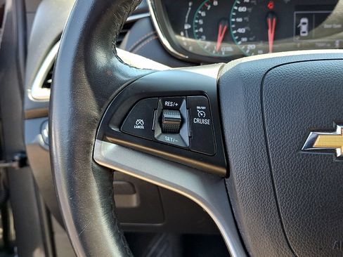 Certified 2018 Chevrolet Trax LT w/ LT Convenience Package FWD image 22