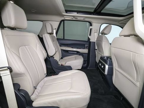 Used 2023 Ford Expedition Limited AWD/4WD image 20