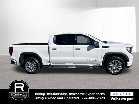 Used 2024 GMC Sierra 1500 Denali w/ Technology Package AWD/4WD image 10