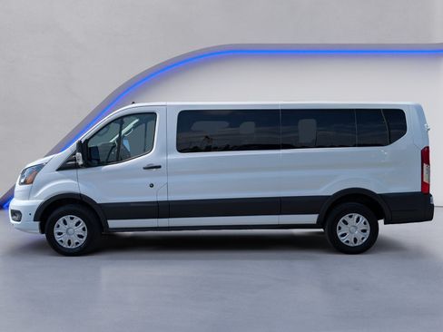 Used 2025 Ford Transit 350 XLT RWD image 6