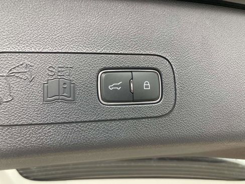 New 2025 Lincoln Aviator 2WD w/ Equipment Group 101A image 16