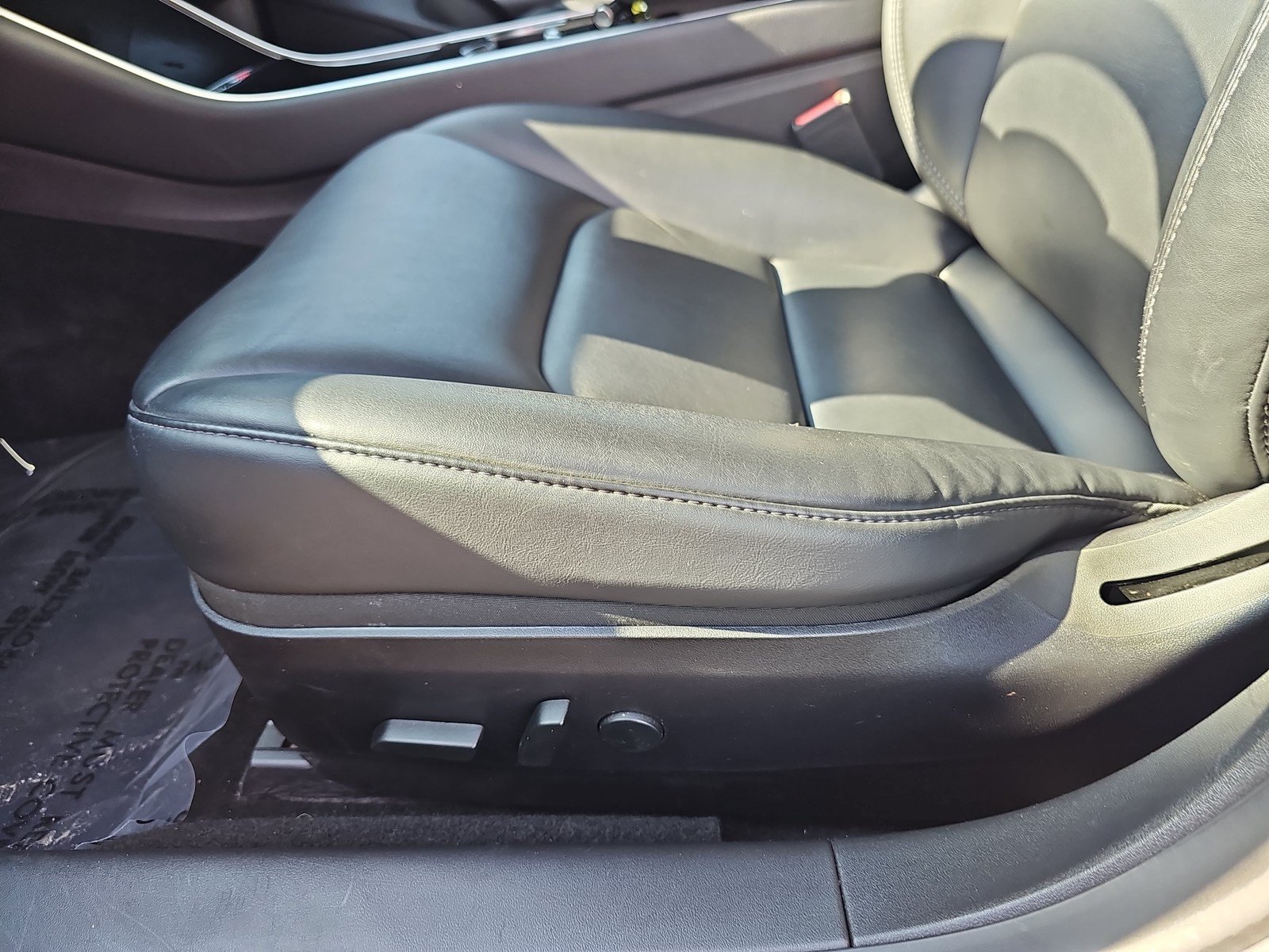 Used 2020 Tesla Model 3 Standard Range Plus RWD image 25