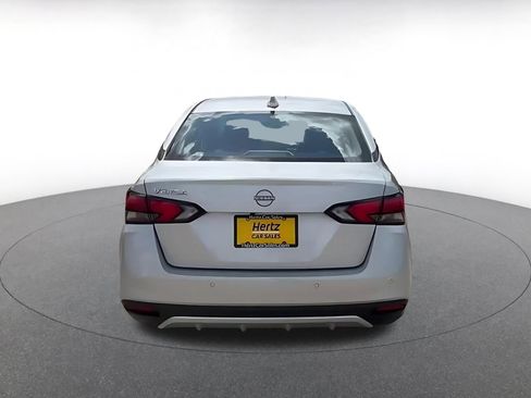 Used 2025 Nissan Versa SV FWD image 12