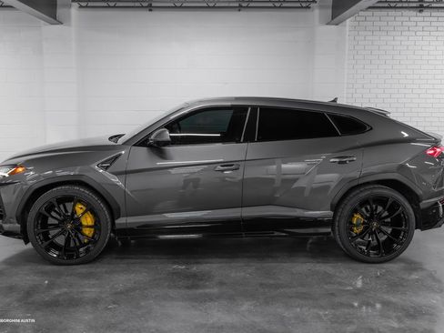 Used 2021 Lamborghini Urus image 7