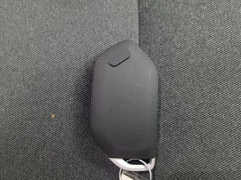 Used 2025 Kia K4 LXS image 32