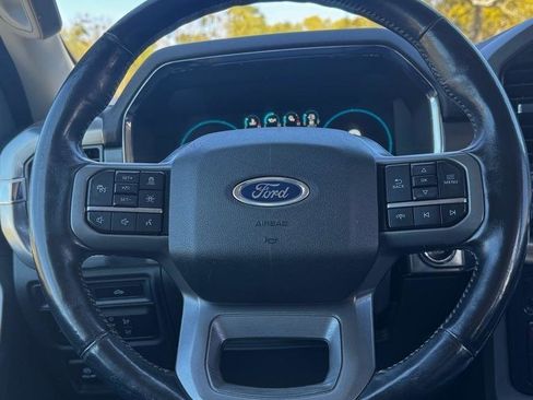 Used 2021 Ford F150 Lariat w/ Trailer Tow Package image 20