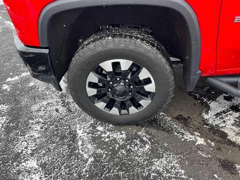 Used 2020 Chevrolet Silverado 2500 Custom w/ Custom Value Package image 34