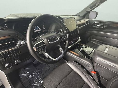 Used 2025 GMC Yukon Denali image 34