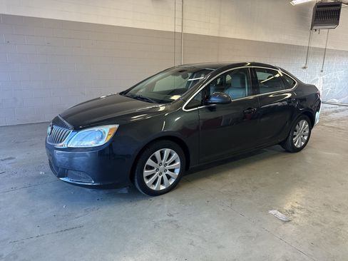Used 2015 Buick Verano FWD image 3