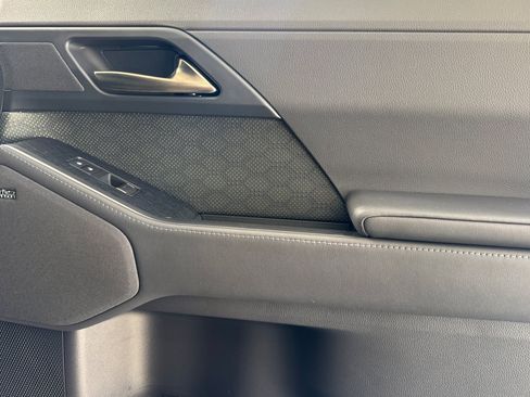 Certified 2026 Lexus GX 550 AWD/4WD image 22