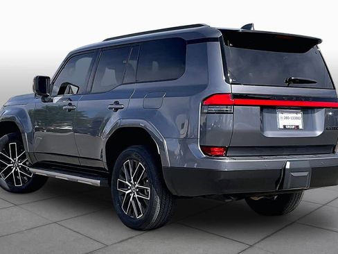 Used 2024 Lexus GX 550 w/ Accessory Package (31) image 10