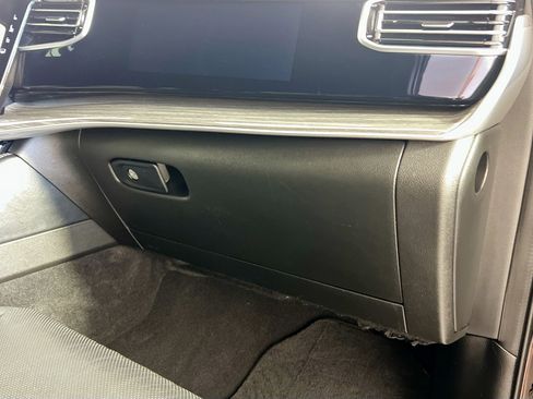 Used 2022 Jeep Wagoneer Series III w/ Premium Group I image 35