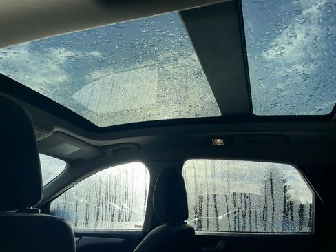 Used 2020 Ford Escape SE image 27