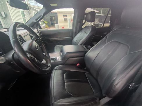 Used 2018 Ford Expedition Max Limited w/ Equipment Group 301A RWD image 14