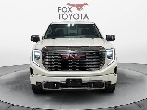 Used 2023 GMC Sierra 1500 Denali w/ Denali Reserve Package AWD/4WD image 9