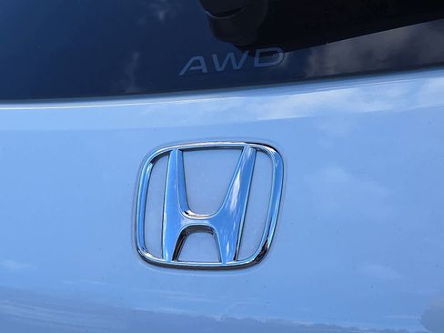 Certified 2025 Honda HR-V Sport image 29