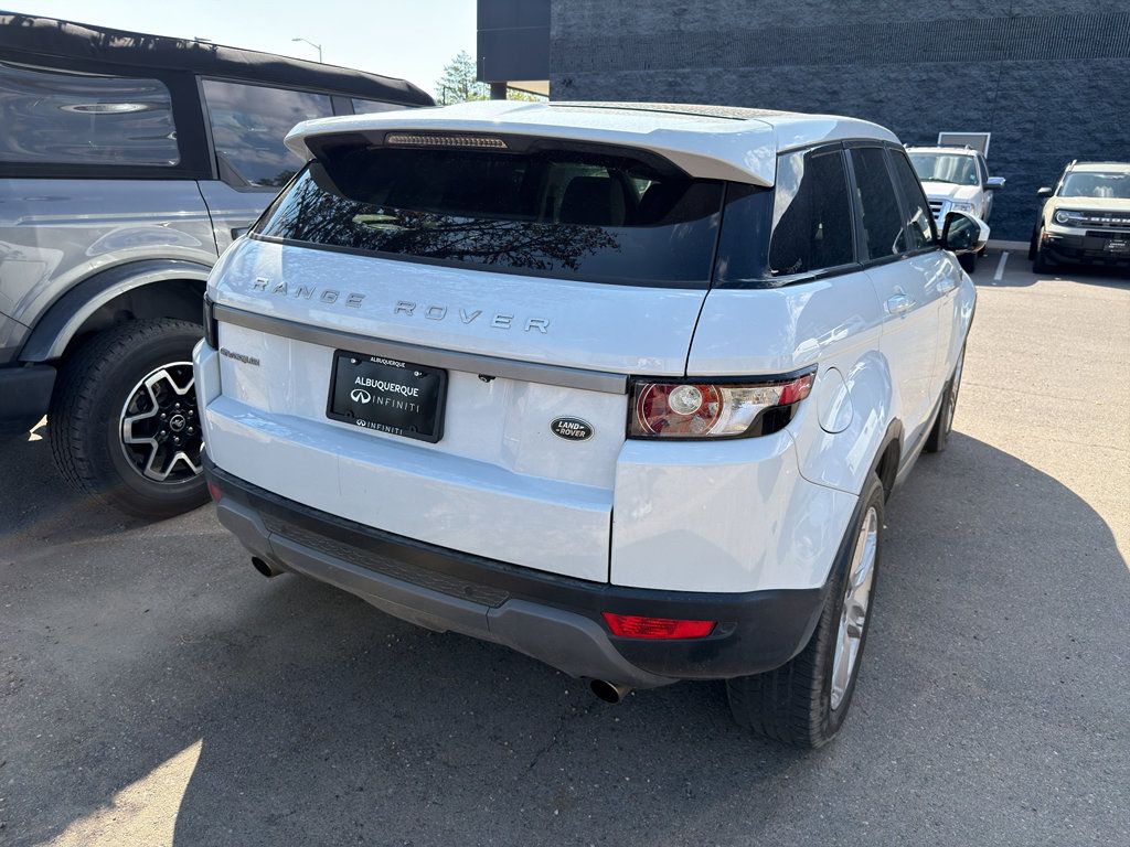 Used 2015 Land Rover Range Rover Evoque Pure Premium AWD/4WD image 4