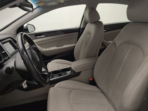 Used 2018 Hyundai Sonata Limited image 17