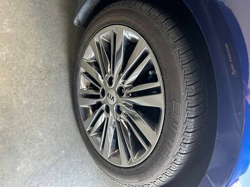Used 2017 Kia Optima SX FWD image 2