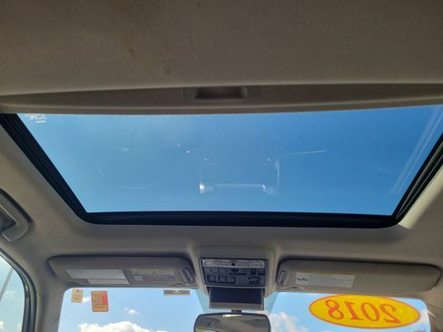 Used 2018 Toyota 4Runner Limited image 14