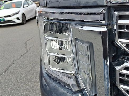 Used 2020 GMC Sierra 2500 Denali w/ Denali Ultimate Package image 9