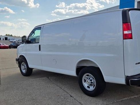 New 2025 Chevrolet Express 2500 w/ Driver Convenience Package image 7