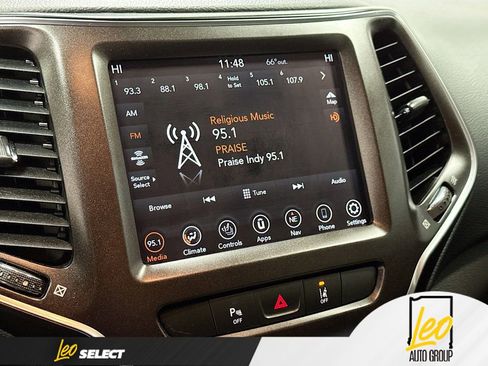 Used 2021 Jeep Cherokee Trailhawk w/ Sun, Sound & Nav Group AWD/4WD image 17