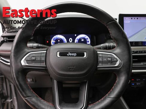 Used 2022 Jeep Compass Trailhawk w/ Trailhawk Elite Group AWD/4WD image 10