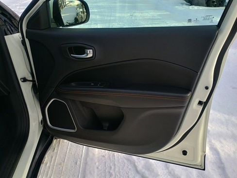 Used 2020 Jeep Compass Limited image 12