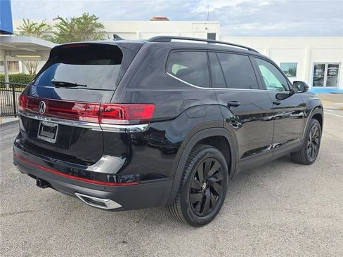 New 2026 Volkswagen Atlas SE FWD image 3