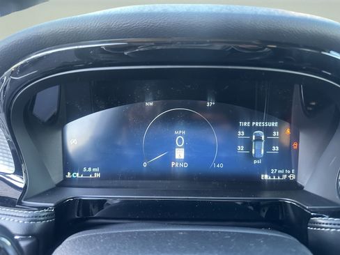 New 2026 Lincoln Corsair Premiere image 13