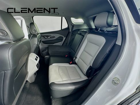 Used 2023 GMC Terrain SLT FWD image 31