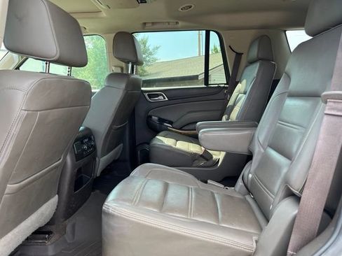 Used 2017 GMC Yukon Denali w/ Open Road Package AWD/4WD image 15