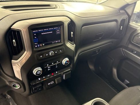 Used 2024 GMC Sierra 2500 Pro AWD/4WD image 34