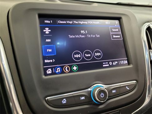 Used 2022 Chevrolet Equinox LT w/ Driver Convenience Package image 19