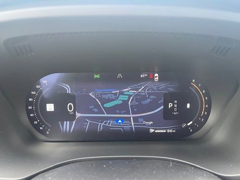 New 2026 Volvo XC60 B5 Ultra w/ Climate Package image 11