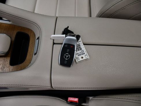 Used 2022 Mercedes-Benz GLE 350 4MATIC image 24