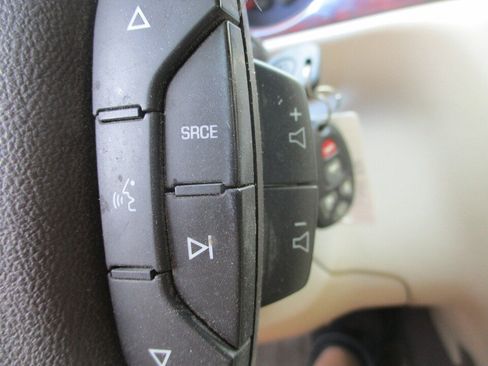 Used 2007 Buick Lucerne CXS w/ Driver Confidence Package FWD image 34