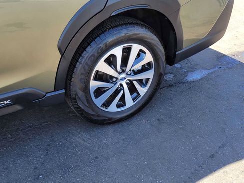 Certified 2024 Subaru Outback Premium AWD/4WD image 9