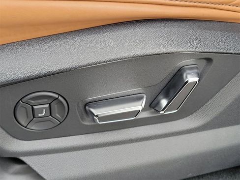 Used 2022 Audi RS Q8 image 27