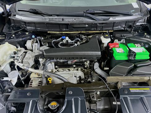 Used 2020 Nissan Rogue SL FWD image 33