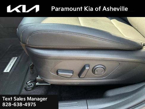 Certified 2026 Kia Sportage EX w/ EX Panoramic Sunroof Package AWD/4WD image 19