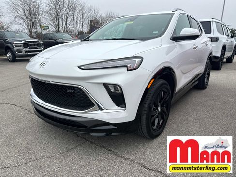 Used 2024 Buick Encore GX Sport Touring image 1