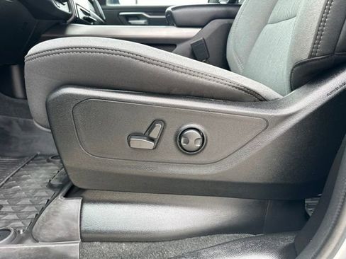 Used 2024 RAM 1500 Big Horn RWD image 11